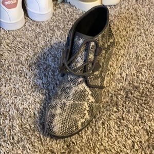 Toms ankle booties